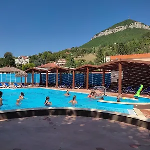 Mobil Xxl 4 - Le Viaduc , Millau France